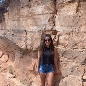 Meet your Posher, Francesca